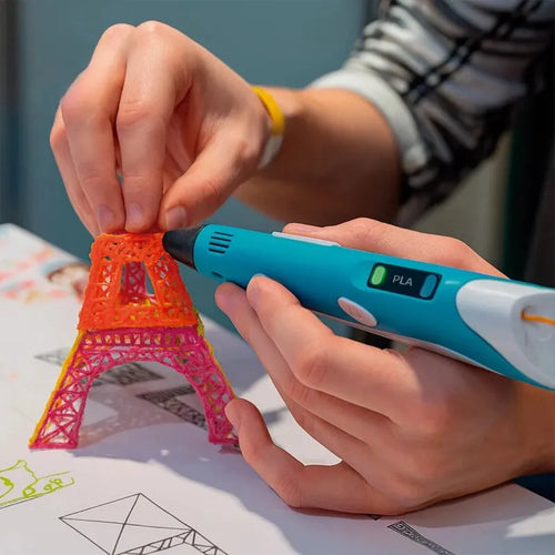 Lápiz 3D funcionando con filamento PLA de colores